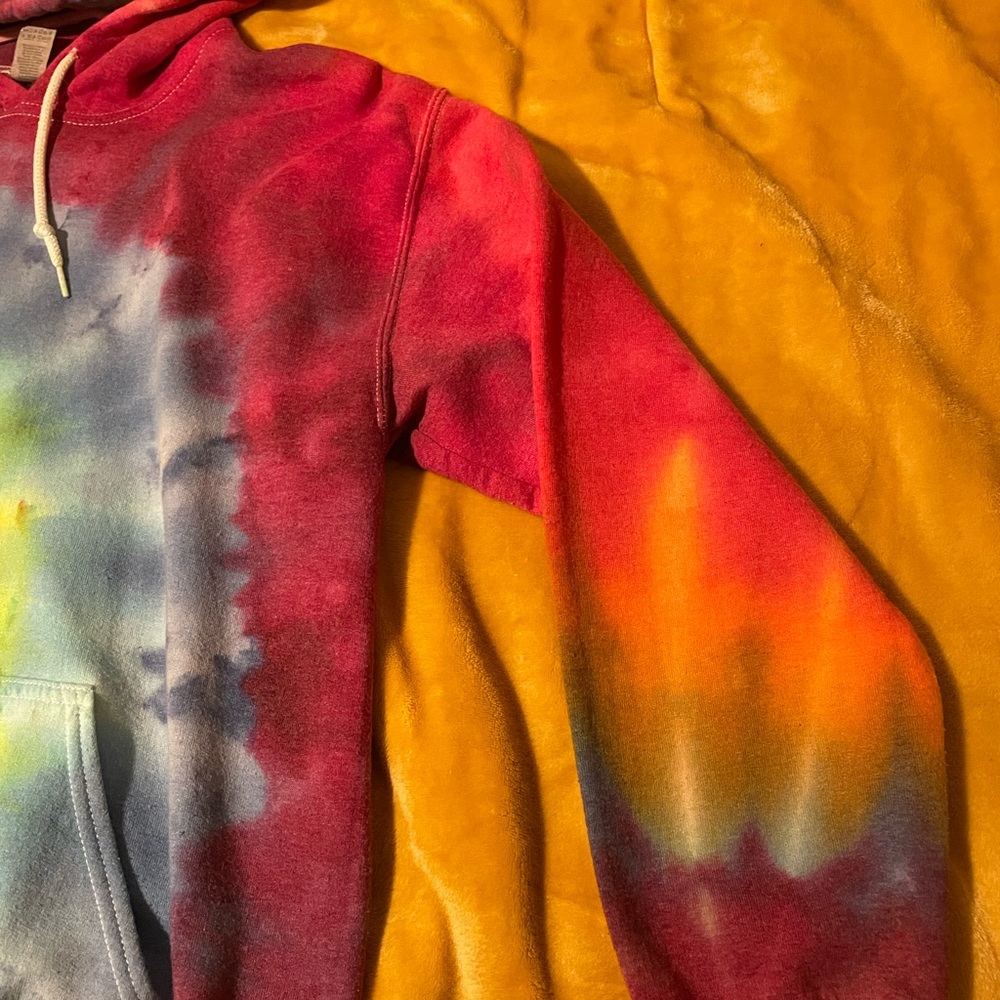 Rainbow Tye dye hoodie size: S